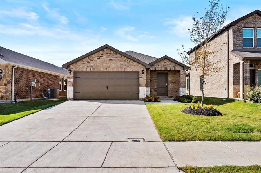 Property photo for 1704 Fawn Creek Drive, Blue Ridge, TX