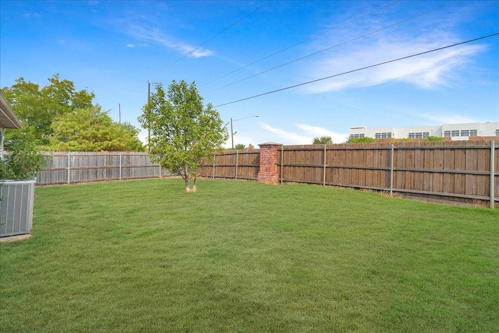 9103 Prairie Bluff Drive, Dallas, TX 75227 9103 Prairie Bluff Drive, Dallas, TX 75227