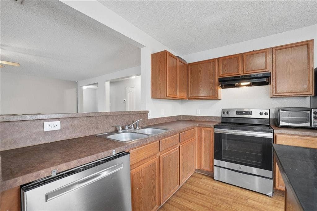 9103 Prairie Bluff Drive, Dallas, TX 75227 9103 Prairie Bluff Drive, Dallas, TX 75227
