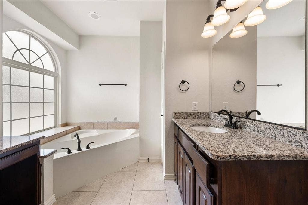 1840 Cotton Creek Trail, Midlothian, TX 76065