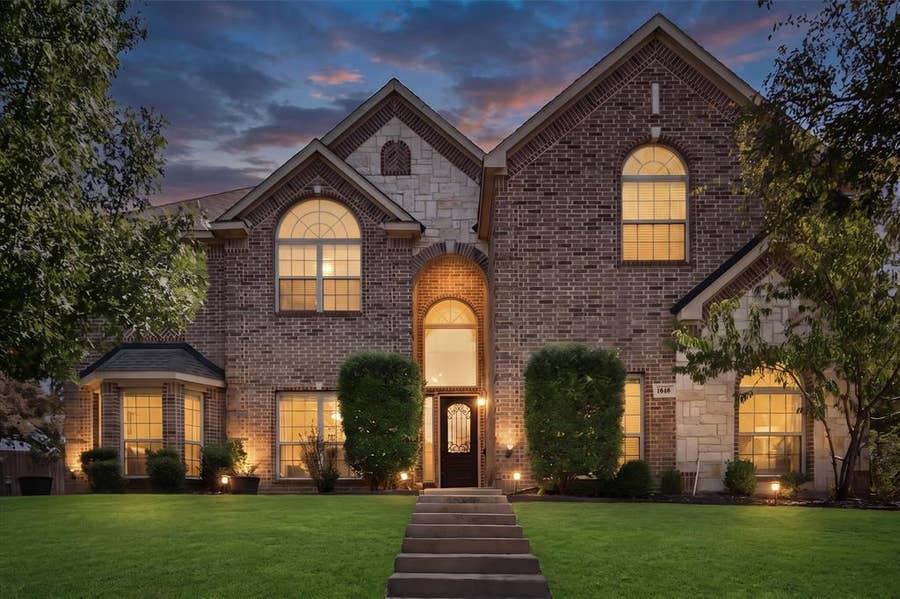 Property photo for 1840 Cotton Creek Trail, Midlothian, TX