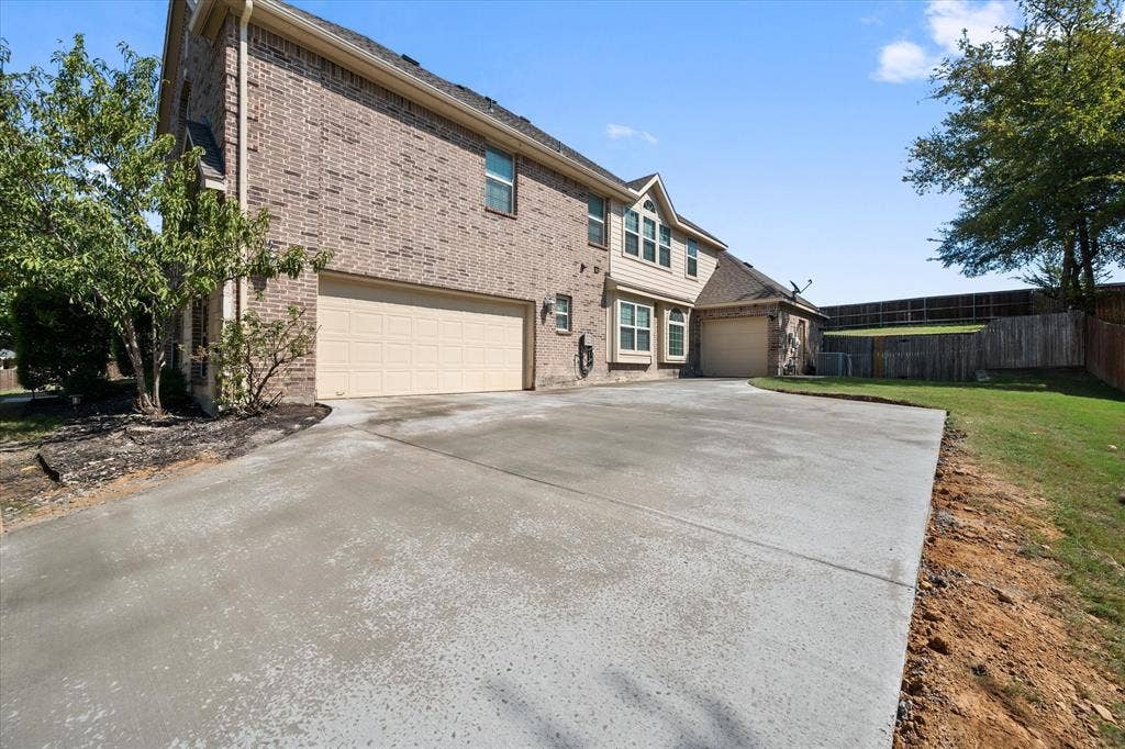 1840 Cotton Creek Trail, Midlothian, TX 76065