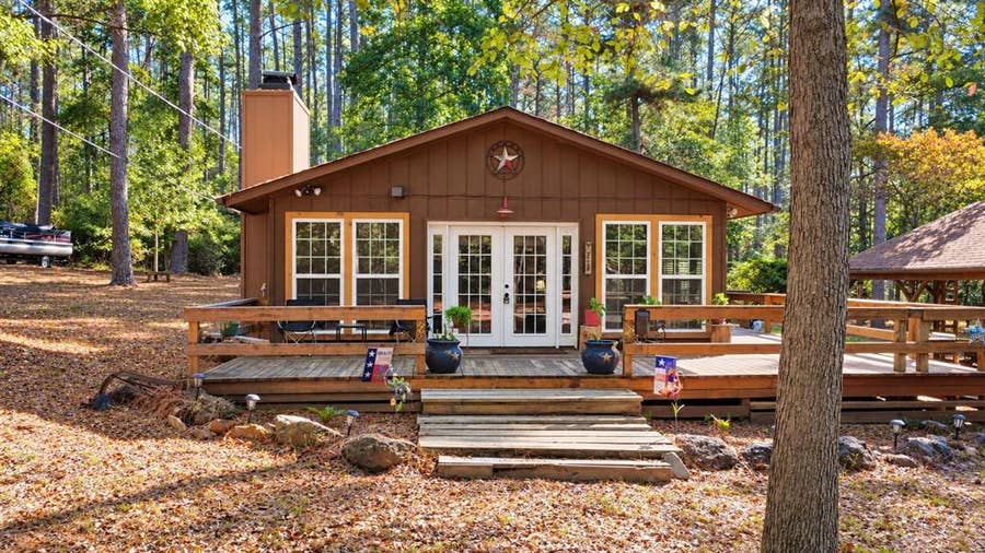 Property photo for 1048 Holly Trail, Holly Lake Ranch, TX