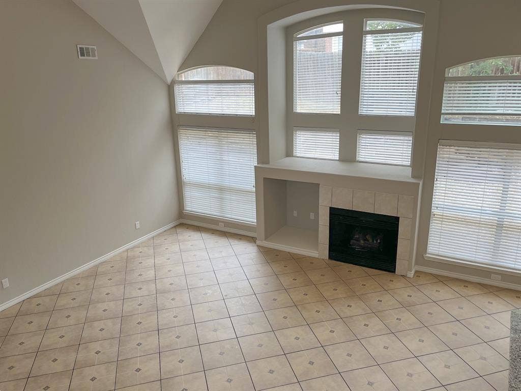 1617 Buena Vista Drive, Denton, TX 76210 1617 Buena Vista Drive, Denton, TX 76210