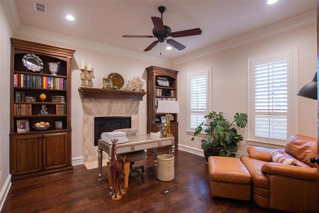 7130 Holly Square Ct., Tyler, TX 75703 7130 Holly Square Ct., Tyler, TX 75703