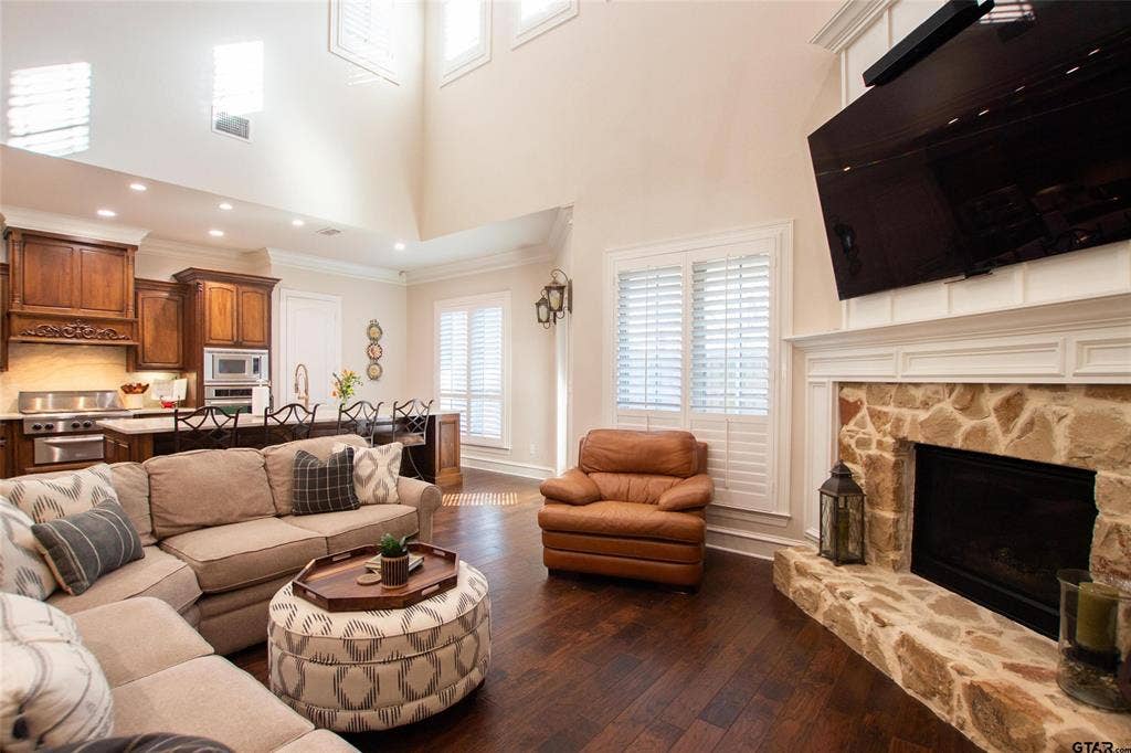 7130 Holly Square Ct., Tyler, TX 75703 7130 Holly Square Ct., Tyler, TX 75703