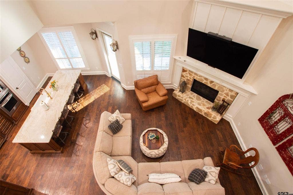 7130 Holly Square Ct., Tyler, TX 75703 7130 Holly Square Ct., Tyler, TX 75703