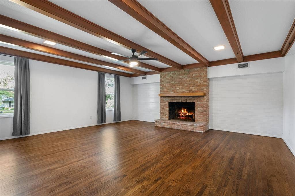 2625 Old Oaks Drive, Waco, TX 76710 2625 Old Oaks Drive, Waco, TX 76710