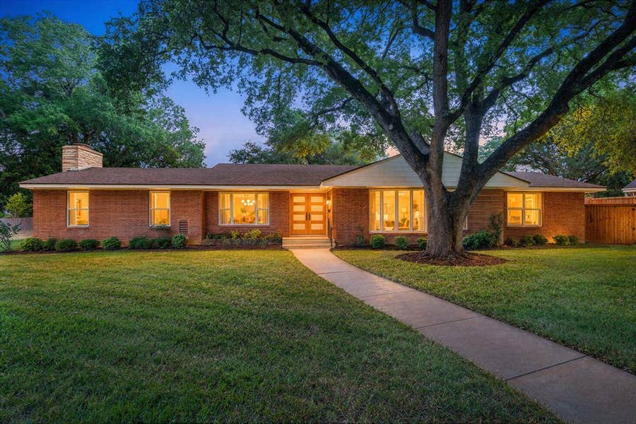 Property photo for 2625 Old Oaks Drive, Waco, TX