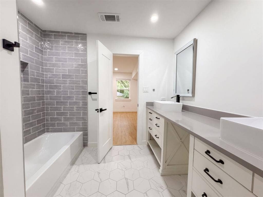 1515 Cherokee Street, Arlington, TX 76012 1515 Cherokee Street, Arlington, TX 76012