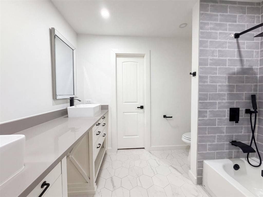 1515 Cherokee Street, Arlington, TX 76012 1515 Cherokee Street, Arlington, TX 76012