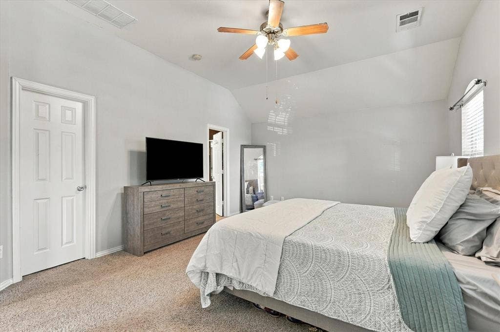 10621 Matador Drive, McKinney, TX 75072 10621 Matador Drive, McKinney, TX 75072
