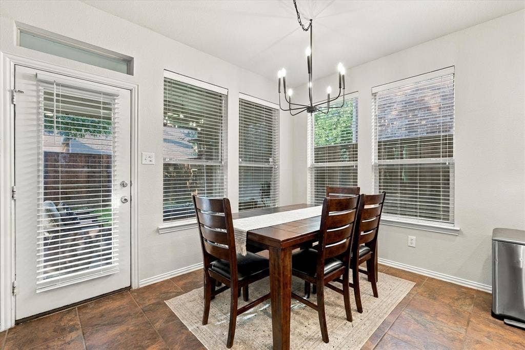 10621 Matador Drive, McKinney, TX 75072 10621 Matador Drive, McKinney, TX 75072