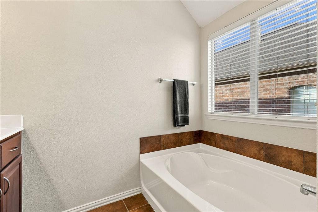 10621 Matador Drive, McKinney, TX 75072 10621 Matador Drive, McKinney, TX 75072