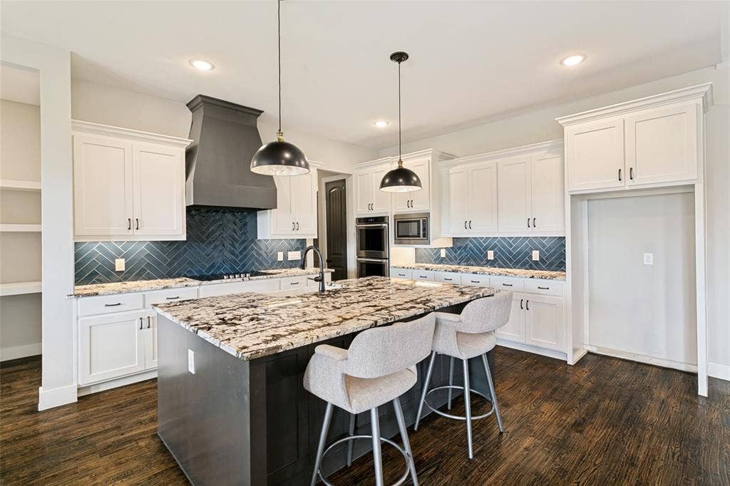 1025 Aledo Ridge Court, Fort Worth, TX 76108 1025 Aledo Ridge Court, Fort Worth, TX 76108