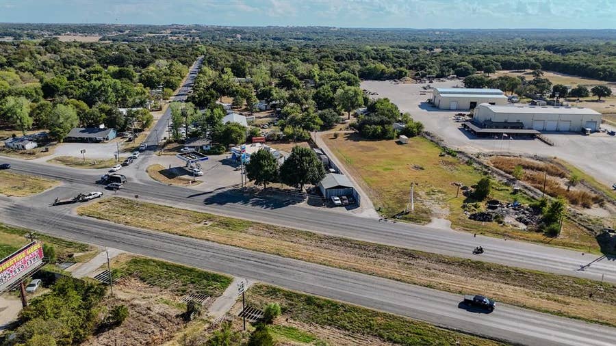 Property photo for 5090 E Highway 199, Springtown, TX