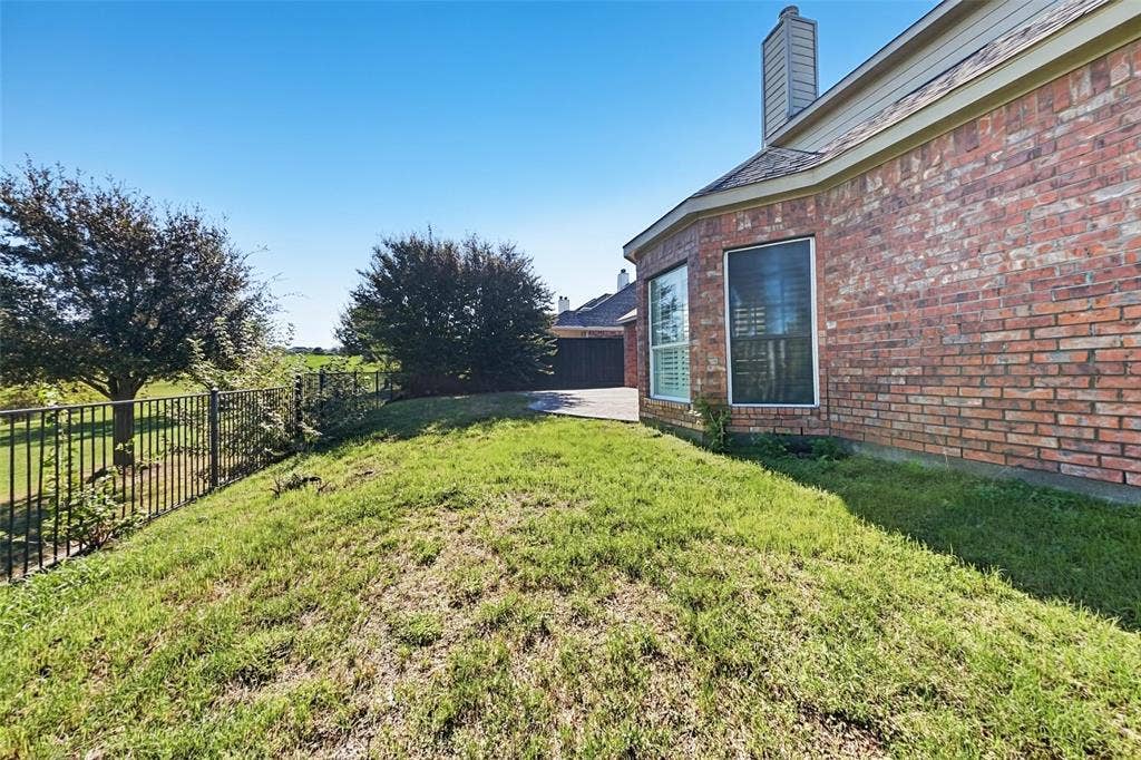 304 Palomino Lane, Celina, TX 75009 304 Palomino Lane, Celina, TX 75009
