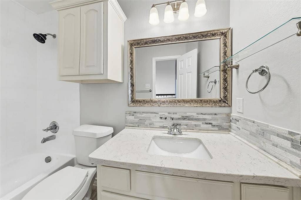 304 Palomino Lane, Celina, TX 75009 304 Palomino Lane, Celina, TX 75009