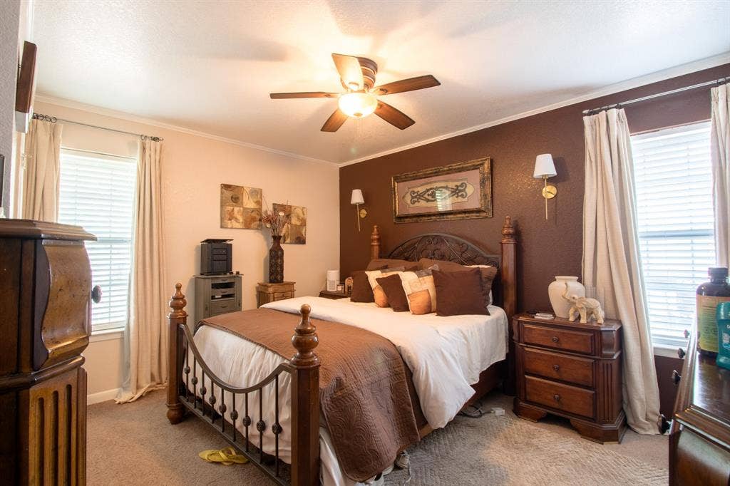 807 E 10th Street, Kemp, TX 75143
