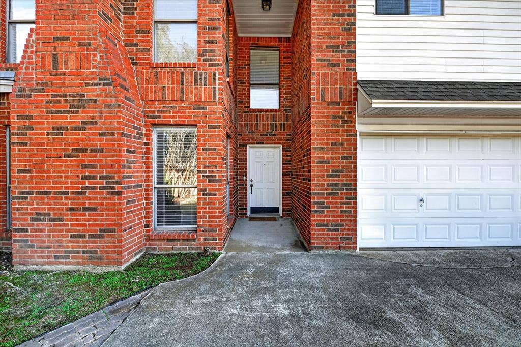 Welcoming entrance to your new home!