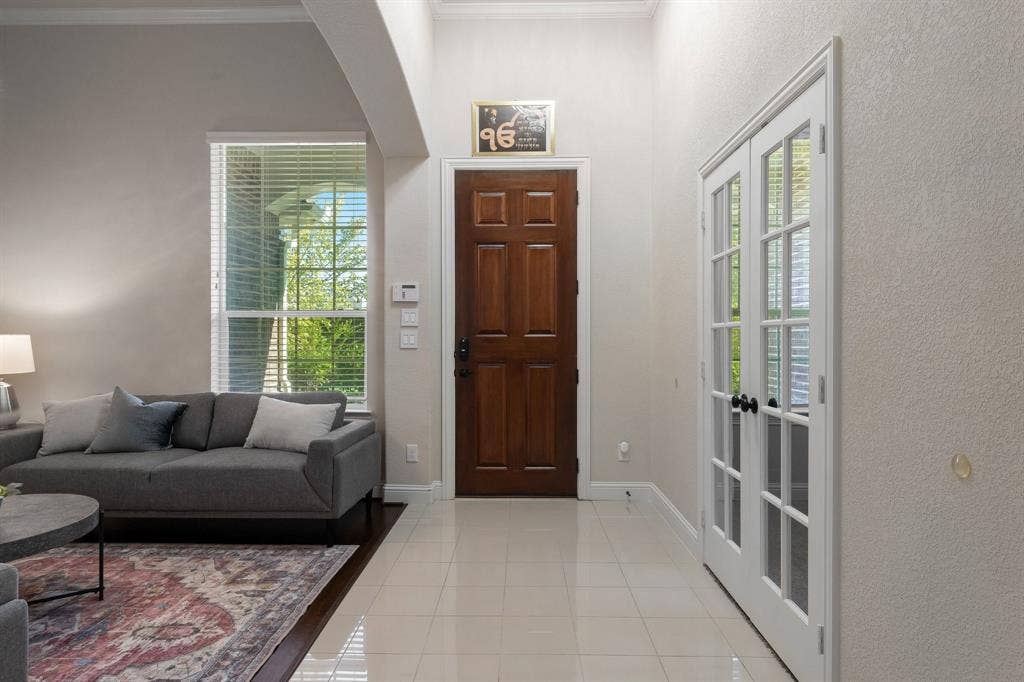 2901 Regents Park Lane, Garland, TX 75043 Entry at front door formal living and office with French doors