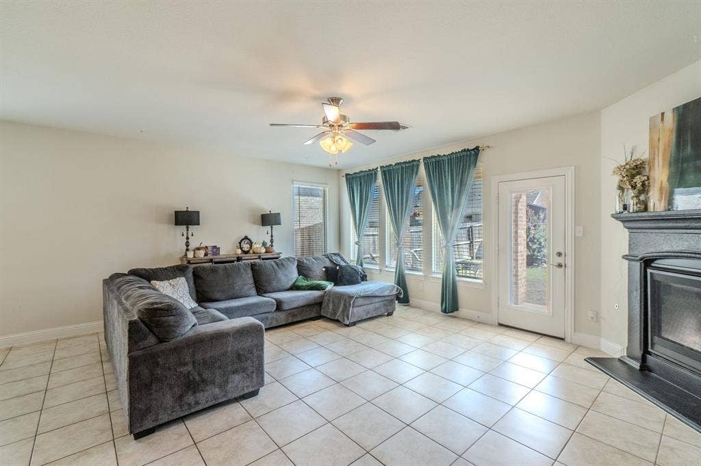 10808 Blaze Street, Aubrey, TX 76227
