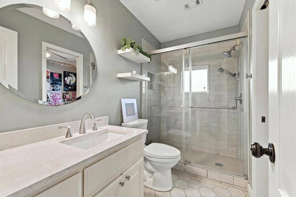 1422 County Road 377, Van Alstyne, TX 75495
