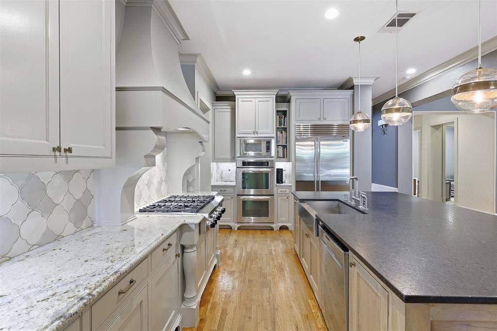 3057 Elm River Drive, Fort Worth, TX 76116 3057 Elm River Drive, Fort Worth, TX 76116