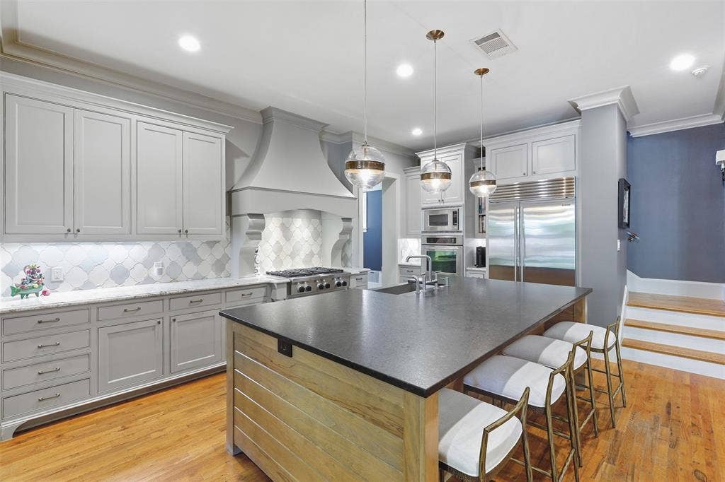 3057 Elm River Drive, Fort Worth, TX 76116 3057 Elm River Drive, Fort Worth, TX 76116