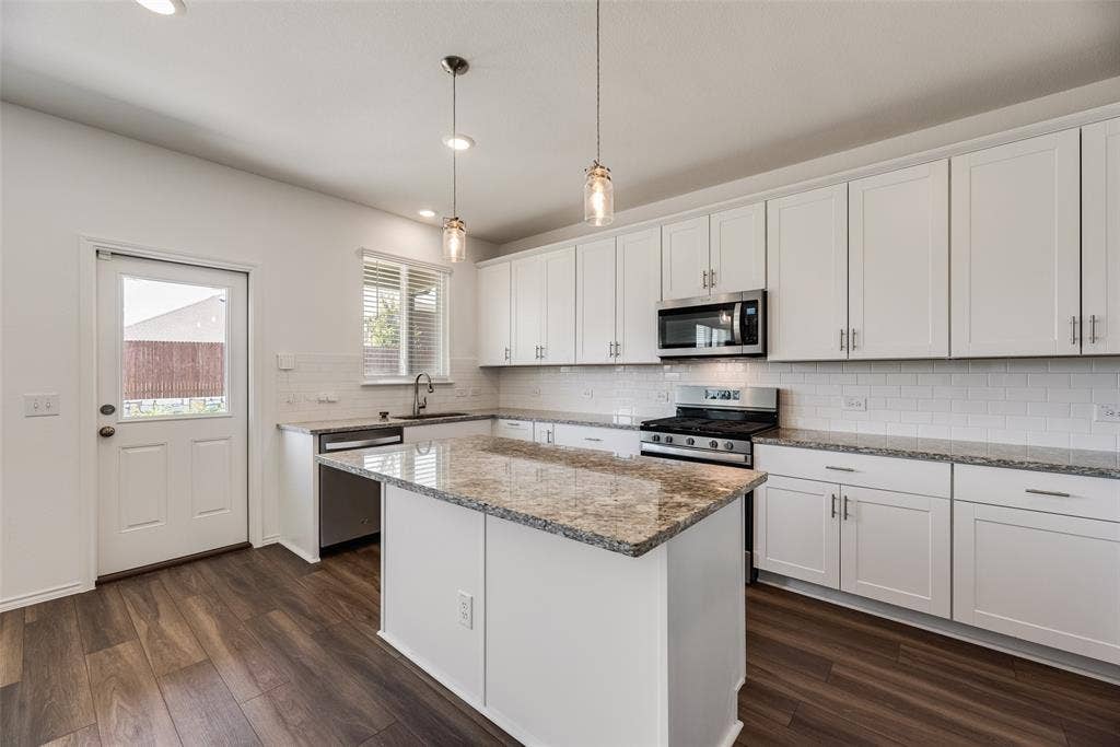 711 Puma Street, Princeton, TX 75407 711 Puma Street, Princeton, TX 75407