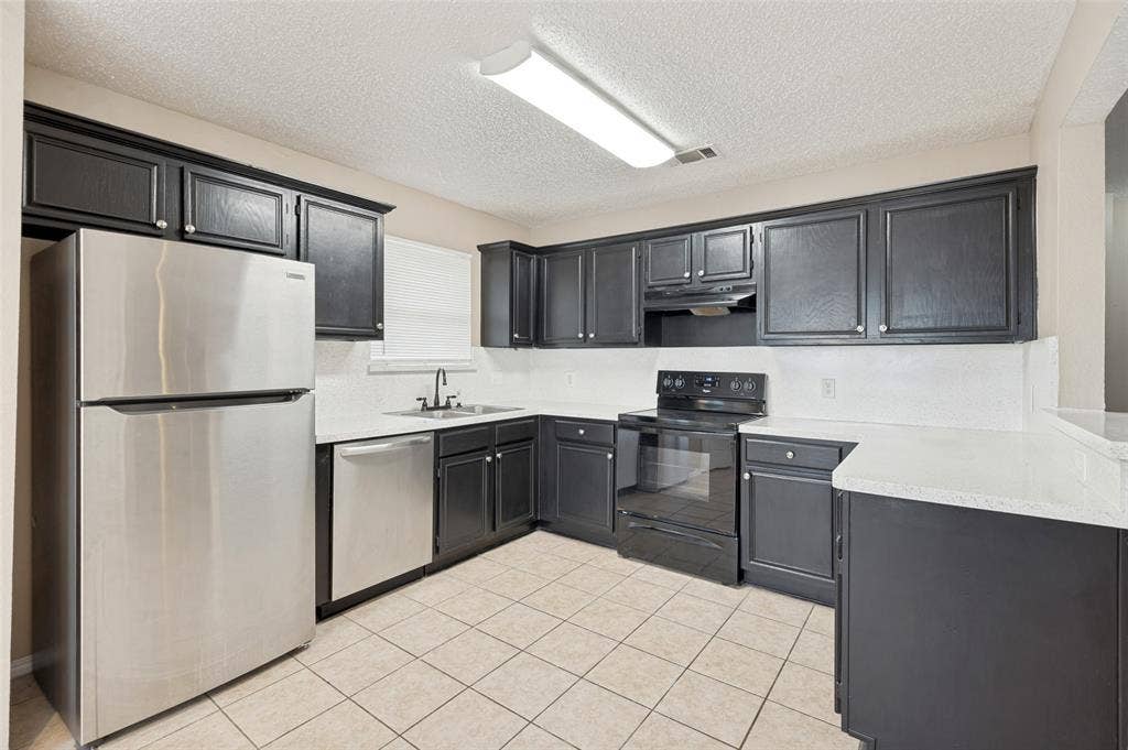 1512 Manitoba Lane, Glenn Heights, TX 75154 1512 Manitoba Lane, Glenn Heights, TX 75154