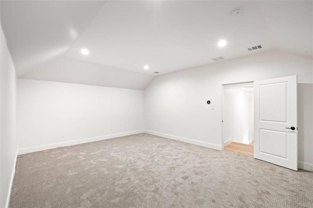 8730 Rexford Drive, Dallas, TX 75209 8730 Rexford Drive, Dallas, TX 75209