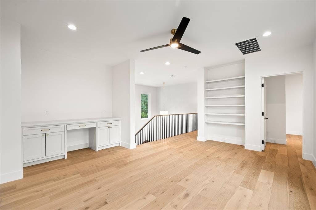 8730 Rexford Drive, Dallas, TX 75209 8730 Rexford Drive, Dallas, TX 75209