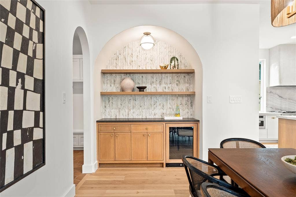 8730 Rexford Drive, Dallas, TX 75209 8730 Rexford Drive, Dallas, TX 75209