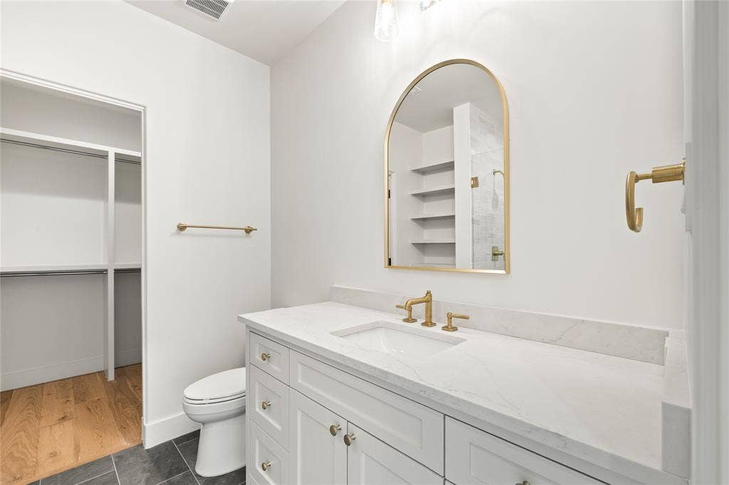 8730 Rexford Drive, Dallas, TX 75209 8730 Rexford Drive, Dallas, TX 75209
