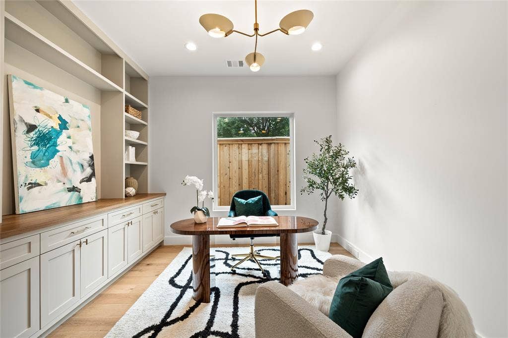 8730 Rexford Drive, Dallas, TX 75209 8730 Rexford Drive, Dallas, TX 75209