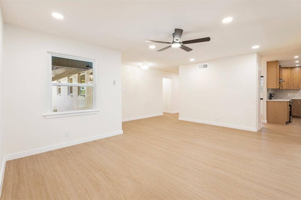 917 Blossom Circle, Garland, TX 75041 917 Blossom Circle, Garland, TX 75041