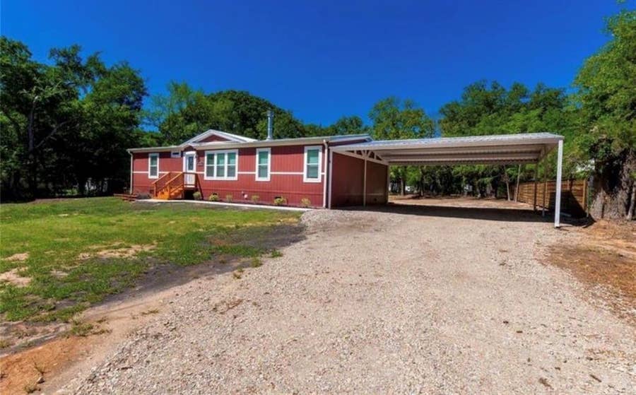 Property photo for 210 Grubbs Lane, Gun Barrel City, TX