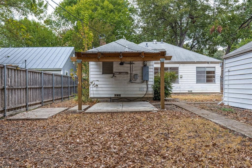 8714 Forest Hills Boulevard, Dallas, TX 75218 8714 Forest Hills Boulevard, Dallas, TX 75218