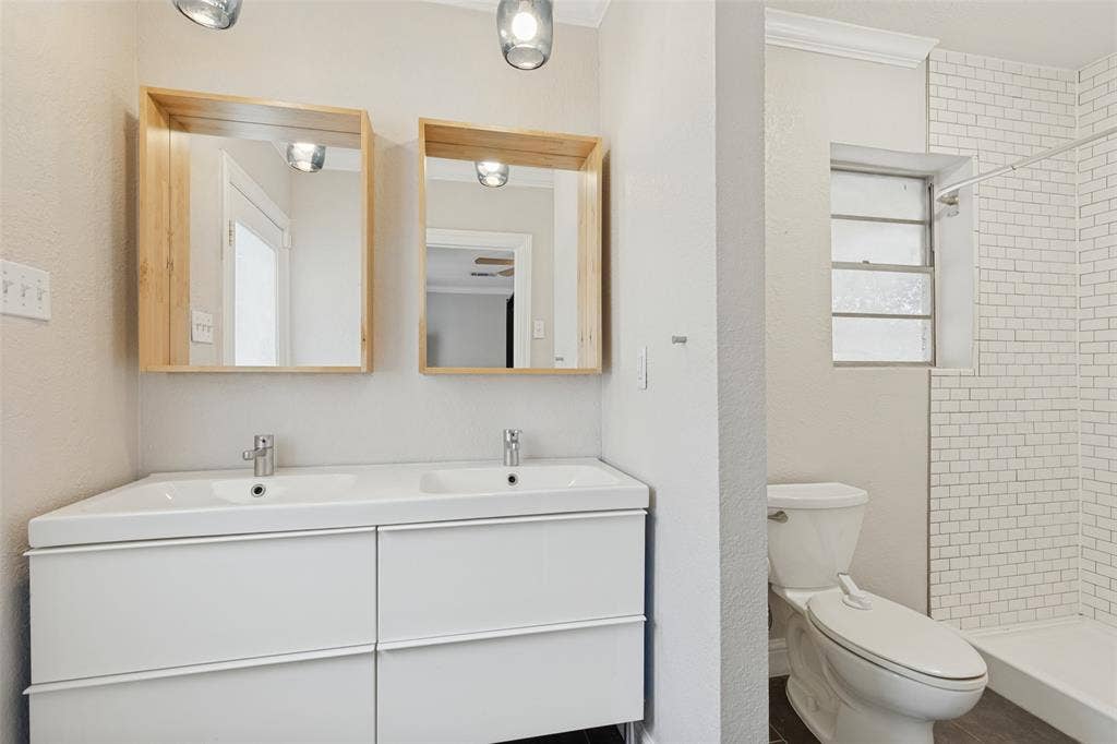8714 Forest Hills Boulevard, Dallas, TX 75218 8714 Forest Hills Boulevard, Dallas, TX 75218