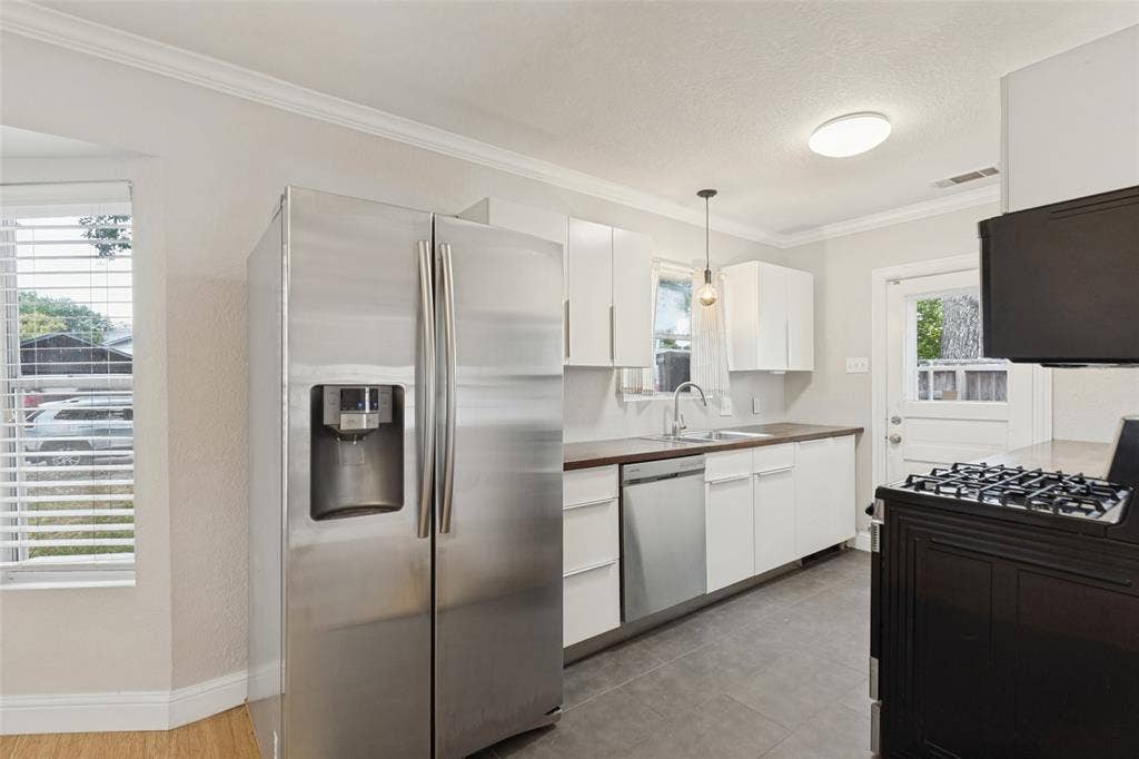 8714 Forest Hills Boulevard, Dallas, TX 75218 8714 Forest Hills Boulevard, Dallas, TX 75218