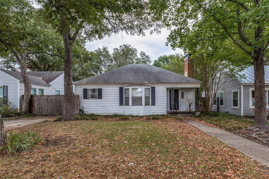 8714 Forest Hills Boulevard, Dallas, TX 75218 8714 Forest Hills Boulevard, Dallas, TX 75218