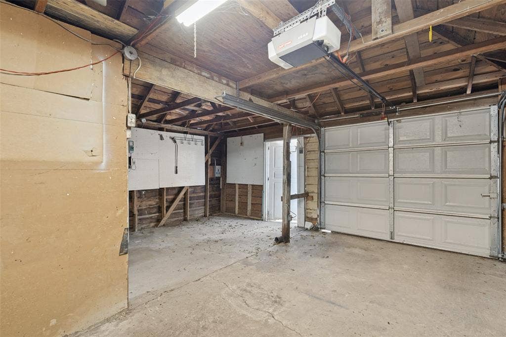 8714 Forest Hills Boulevard, Dallas, TX 75218 8714 Forest Hills Boulevard, Dallas, TX 75218