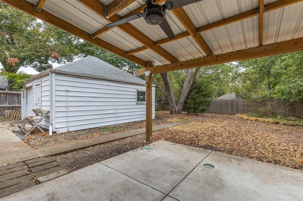 8714 Forest Hills Boulevard, Dallas, TX 75218 8714 Forest Hills Boulevard, Dallas, TX 75218