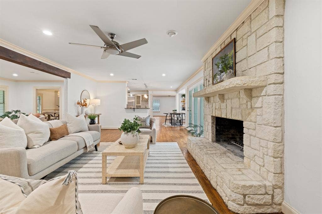7031 Mason Dells Drive, Dallas, TX 75230