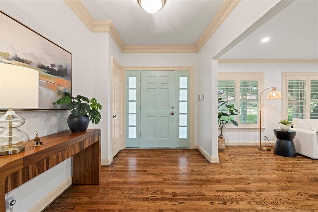 7031 Mason Dells Drive, Dallas, TX 75230