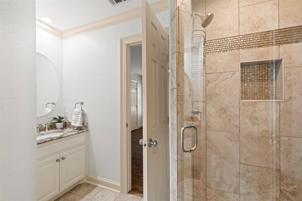 7031 Mason Dells Drive, Dallas, TX 75230