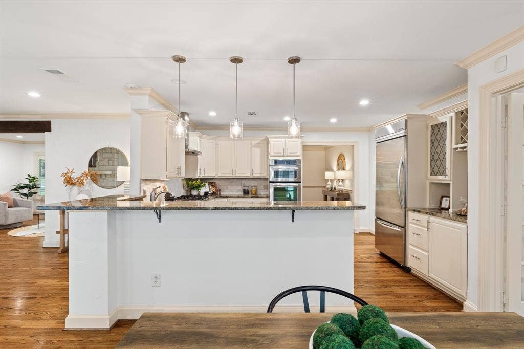 7031 Mason Dells Drive, Dallas, TX 75230