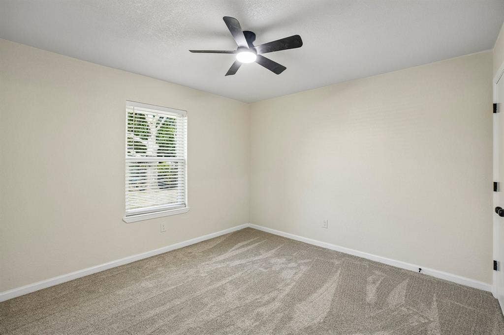 5885 Mitchell Saxon Road, Fort Worth, TX 76140 back bedroom (3)