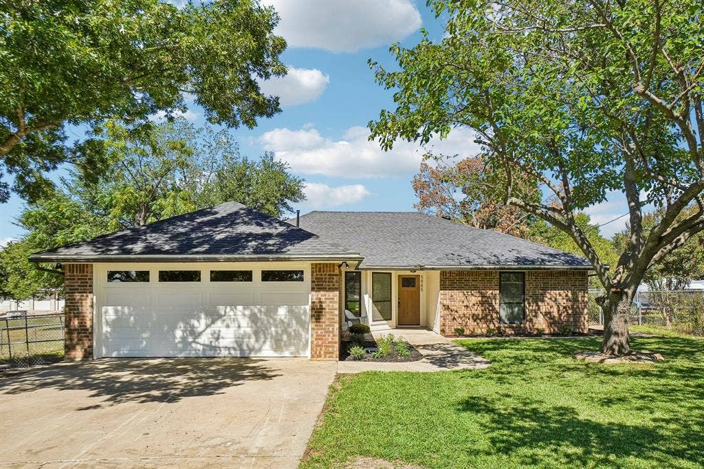 5885 Mitchell Saxon Road, Fort Worth, TX 76140 5885 Mitchell Saxon Road, Fort Worth, TX 76140